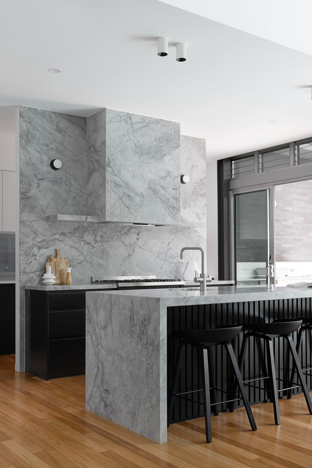 A Brisbane Kitchen Reimagined – Nightworks Studio